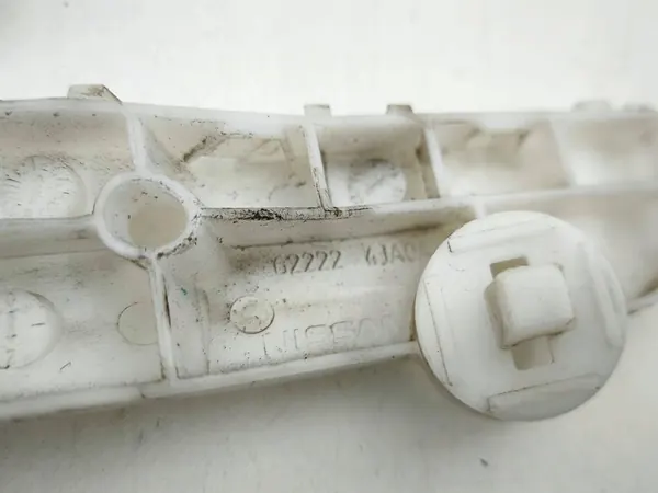 Deslizamento do para-choque dianteiro direito Nissan NAVARA OE image 7