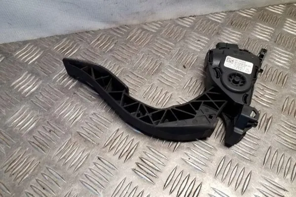 Gaspedaal AUDI Q5 2.0L diesel 2012 image 4