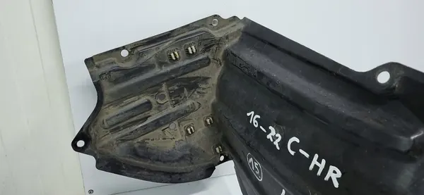 Toyota C-HR Left Front Mudguard image 6