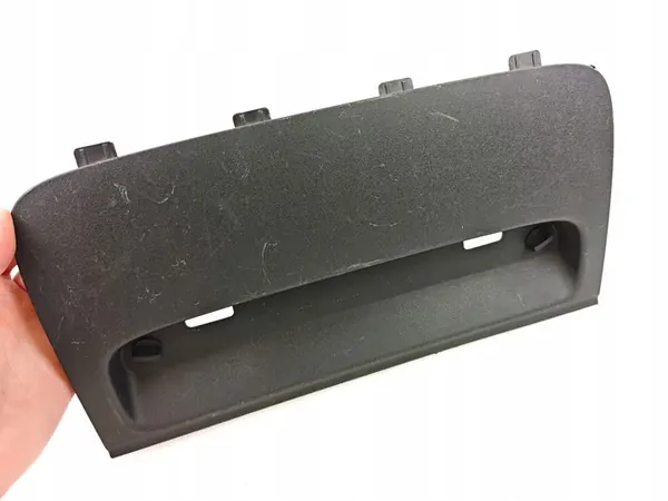 AUDI A3 8V Tapa de Parachoques Trasero 8V3807397 image 8