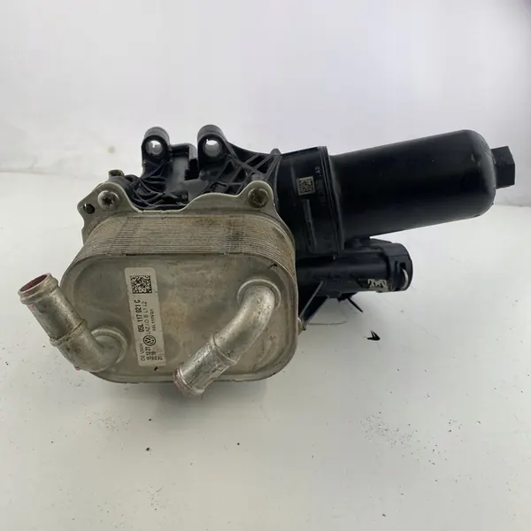 Oljekylare + filterbas Audi Q3 VW 2.0 TDI image 2