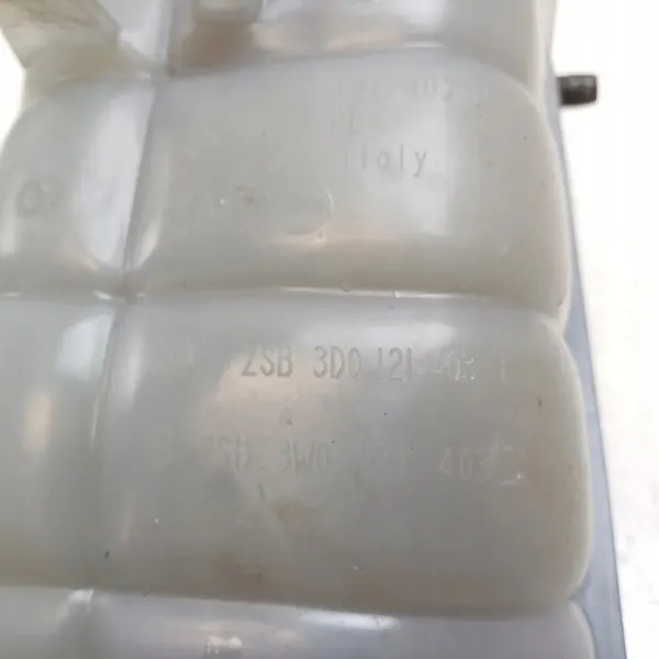 Ausgleichsbehälter VW Phaeton 3.6 V6 3D0121407H image 9