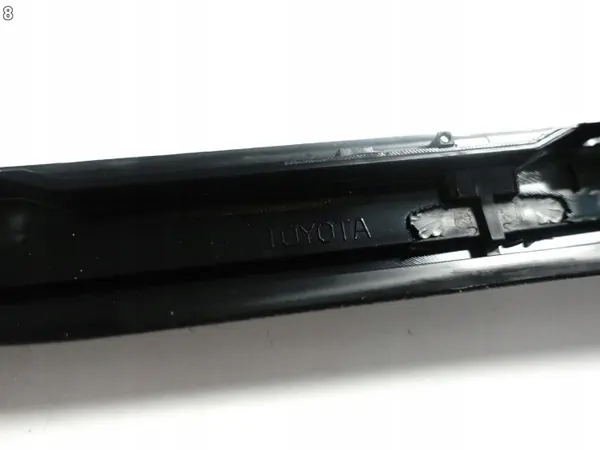Framruta tätning höger OEM 75504-0E020 Toyota image 9