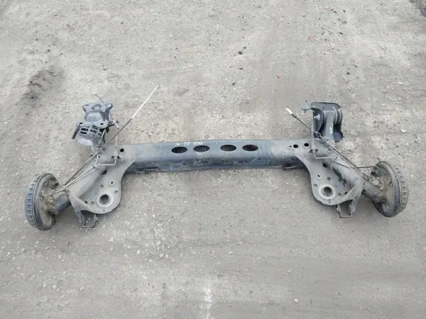 Hinterachsträger OEM BELKA ZAWIESZENIA OŚ TYŁ image 2