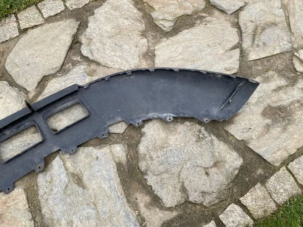 AUDI Q5 8R Framskärmsspoiler 8R0807061C OEM image 8