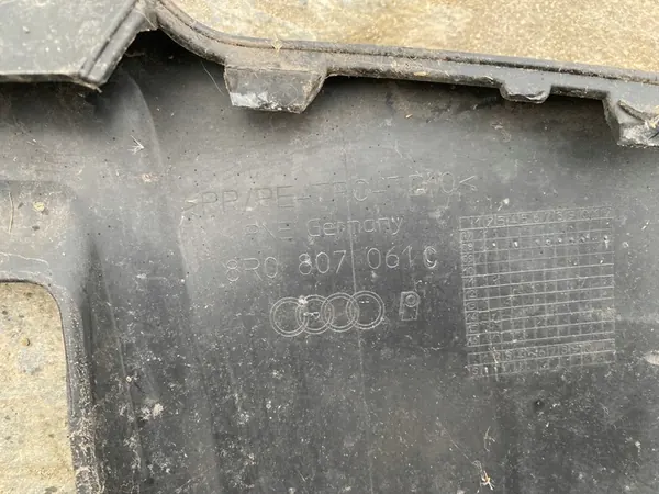 AUDI Q5 8R Framskärmsspoiler 8R0807061C OEM image 9