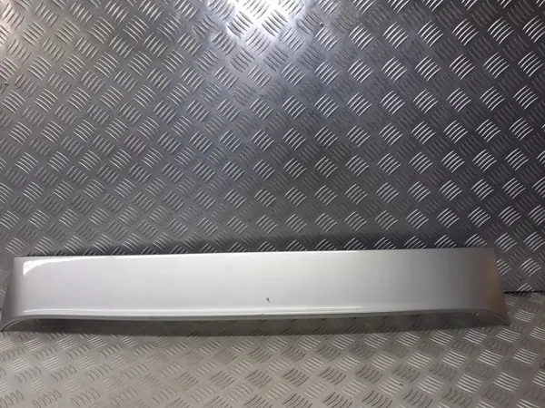 Mercedes Spoileriläppä OEM 2037900388 W203 2.2 CDI image 2