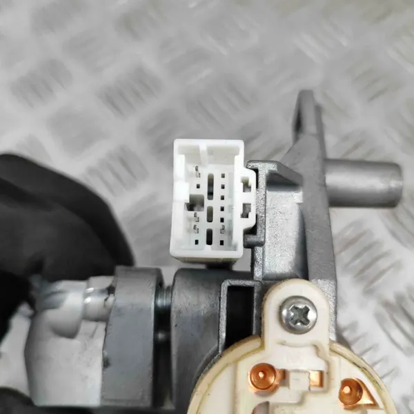 Gebrauchtes Mitsubishi OE MN101596 Standteil image 9