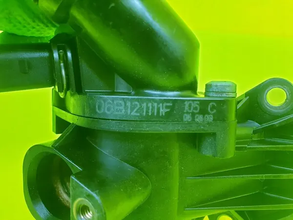 Carcaça do termostato Audi A4 B6 B7 A6 C5 2.0 FSI image 6