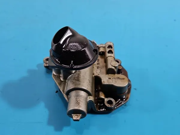 Käytetty öljypumppu OEM 06H115105 Audi A6 C7 2.0 TFSI image 8