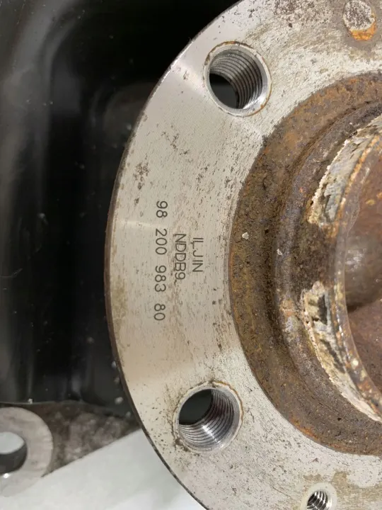 Buje rueda trasera Peugeot OEM FBZ19095 - Usado image 6