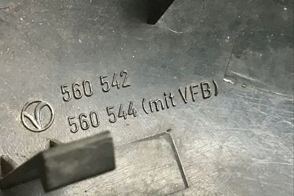 Vasemman peilin tuki AUDI Q5 2013 8R0857528 image 7