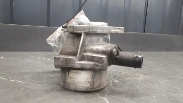 Renault Kangoo 1.5DCI Imupumppu 8201005297 image 2