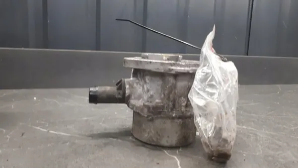 Renault Kangoo 1.5DCI Imupumppu 8201005297 image 3