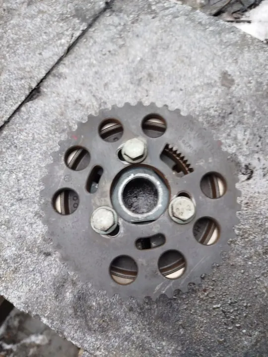 Hammaspyörä OEM 03G109239B Audi A6 C6 2.0 TDI:lle image 2