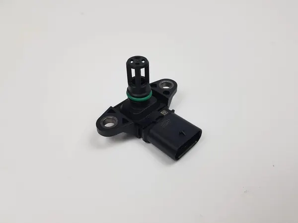 Map Sensor for BMW X5 G05 G11 G14 G30 OEM 8644432 image 3
