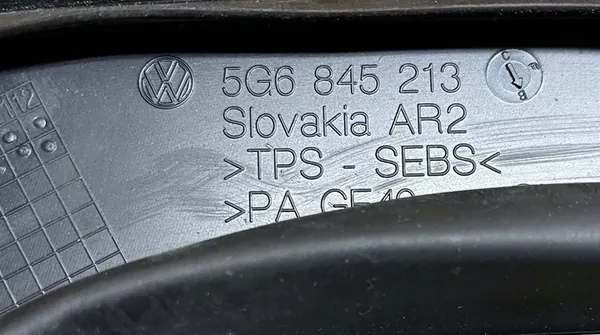 VW Golf 7 Vasemman Takaluukun Lasi 5G6845213B image 4