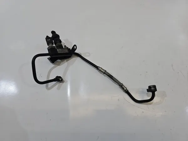 Tubo de óleo do turbo Audi A6 C5 2.5 TDI 99R OEM 059145771E image 3