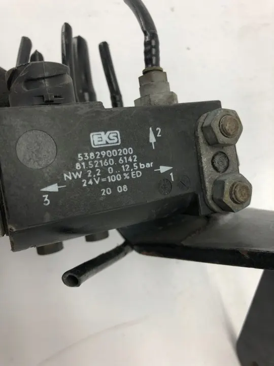 Electroválvula MAN TGA/TGX/TGS/TGL OEM 81521606142 image 4