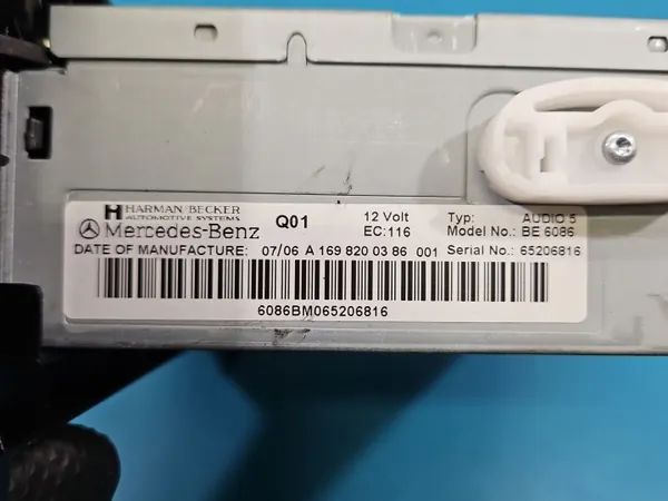Mercedes OEM A1698200386 Tehdasradio Soitin image 6