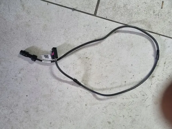 Câble Caméra Miroir OEM 4E0035749 pour Audi A4 B9 image 2
