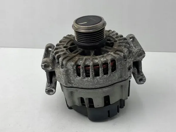 AUDI A4 A5 Q5 2.0 TFSI Vaihtovirtageneraattori 06H903017K image 6