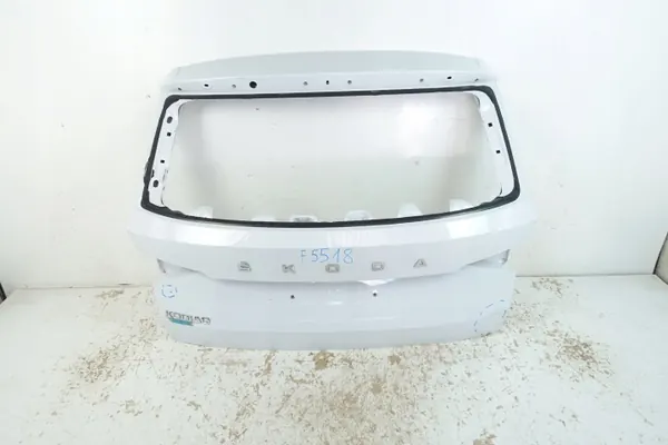 Tapa de maletero SKODA KODIAQ LIFT 2021- OEM image 2
