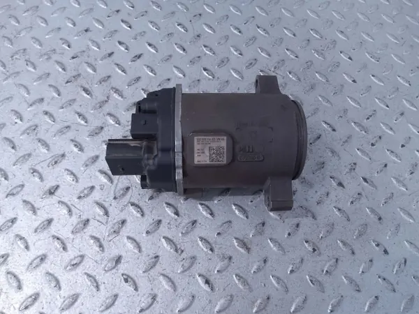Pompe de direction OEM 5Q0909144AB pour Volkswagen image 9