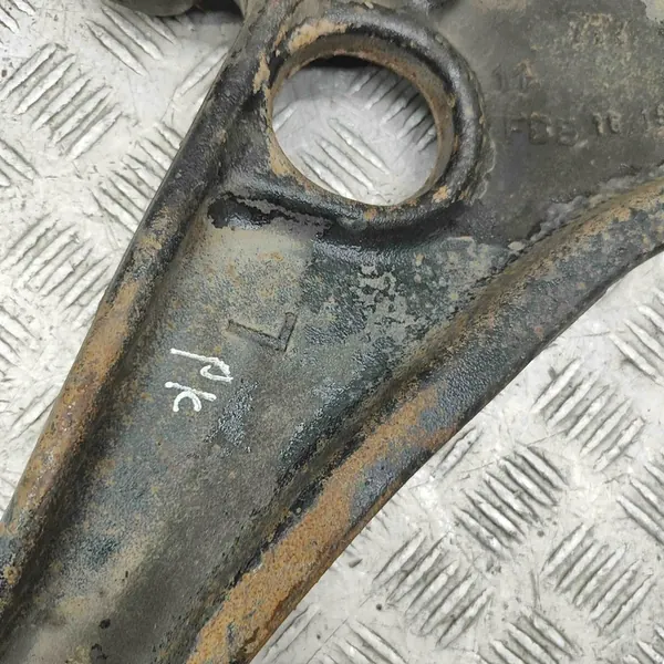 Braccio di controllo inferiore anteriore sinistro Renault Master III 2017 OEM image 7