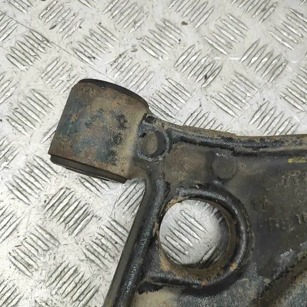 Braccio di controllo inferiore anteriore sinistro Renault Master III 2017 OEM image 8