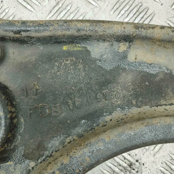 Braccio di controllo inferiore anteriore sinistro Renault Master III 2017 OEM image 9