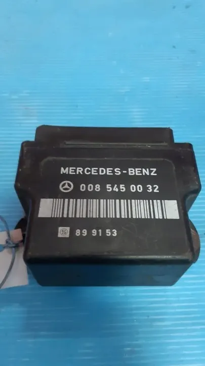 Mercedes Vito 2.3 Sytytyspistokkeen Ohjain 0085450032 image 2