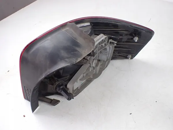 Luz Trasera Izquierda Audi A3 8P image 6