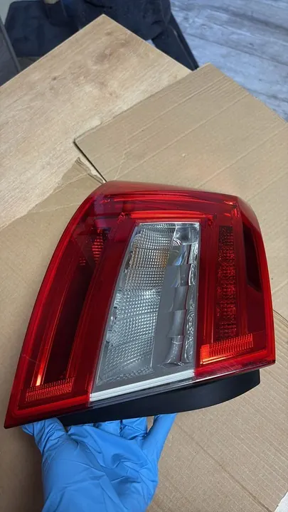 SKODA OCTAVIA 2013-2017 LÁMPARA TRASERA LED DERECHA 5E5945112A image 4