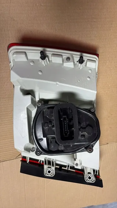 SKODA OCTAVIA 2013-2017 LÁMPARA TRASERA LED DERECHA 5E5945112A image 8