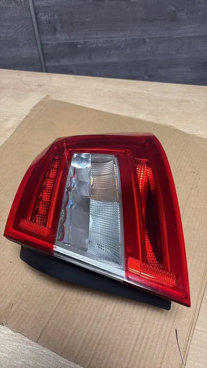 SKODA OCTAVIA 2013-2017 LÁMPARA TRASERA LED DERECHA 5E5945112A image 9