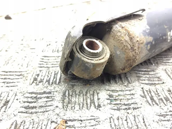 Ammortizzatore posteriore destro Hyundai Santa Fe 2013 OEM image 4