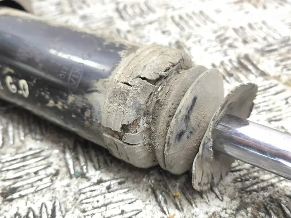 Ammortizzatore posteriore destro Hyundai Santa Fe 2013 OEM image 9