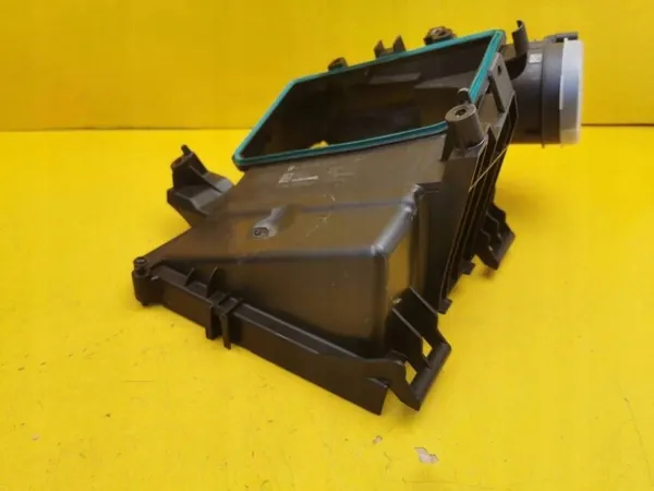 Mercedes A-Klass W177 Luftfilterhus OEM A6540900201 image 3