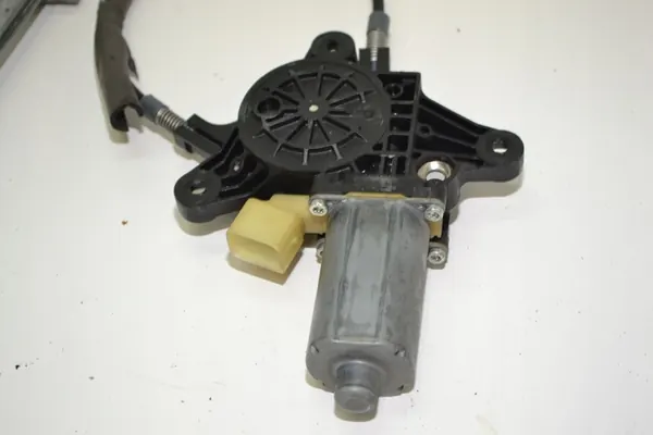 Mercedes VITO W639 Elevador de vidro dianteiro direito A6397200146 image 3