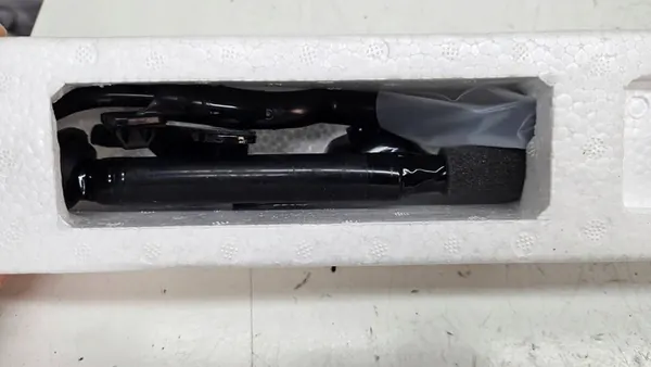 Höger baklucka stötdämpare Toyota RAV 4 68910-09010 image 5