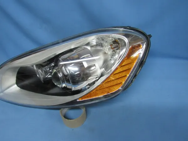 Vasen Volvo XC60 Bi-Xenon Ajovalot Ennen Facelift image 3