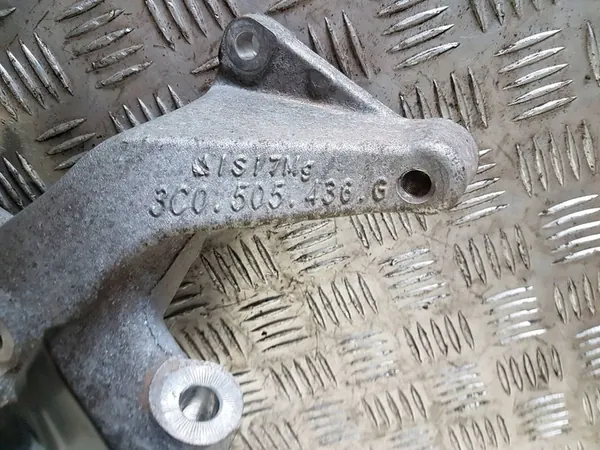 Skoda Yeti (5L) 2012 Mozzo ruota posteriore destro image 2