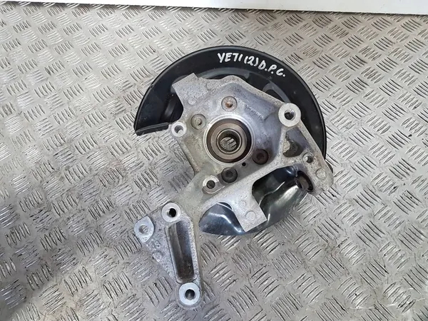 Skoda Yeti (5L) 2012 Mozzo ruota posteriore destro image 4