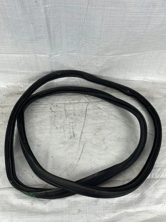 Joint de coffre OEM A2577500300 pour Mercedes CLS image 5