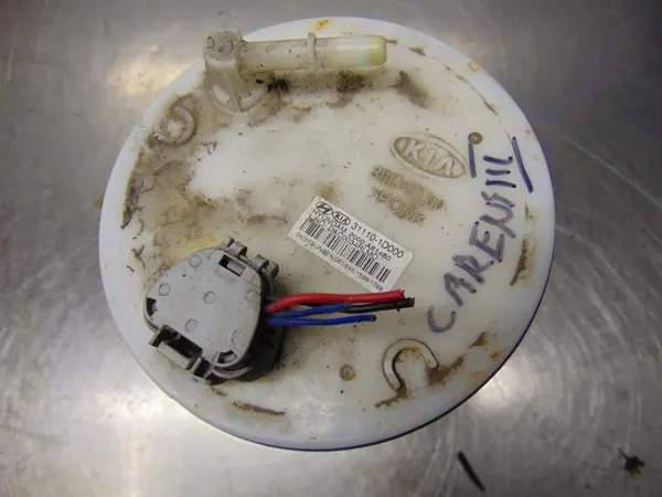 Bränslepump OEM 31110-1D000 för Kia Carens image 3