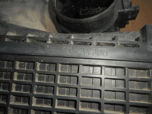 Luftfilterhus OEM 281102W300 för KIA Sorento II image 7
