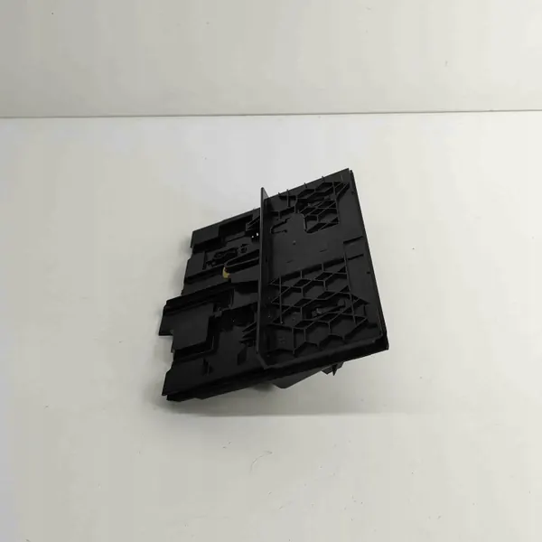 VW Passat B8 Asbak OEM 3G2863071A - Gebruikt image 5