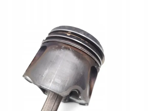 Pistón Mercedes-Benz Sprinter con biela OM651.955 image 2