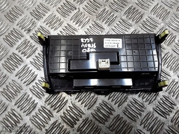Toyota Auris Klimasteuergerät OEM 5590002220b image 4